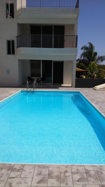 Palms Resort Apartments Alethriko Zimmer foto