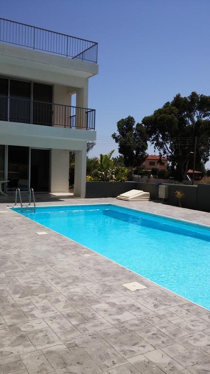 Palms Resort Apartments Alethriko Zimmer foto